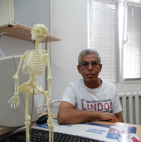Д-р Абдулхаким Алшаргаби в кабинета